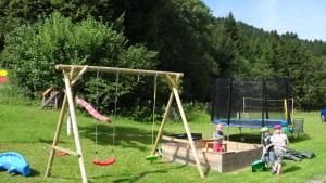 Herní místnost nebo prostor pro děti v ubytování Ferienhaus Enzi