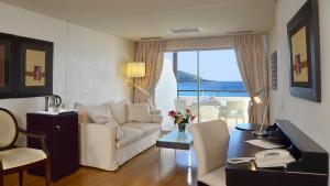 Gallery image of Plaza Resort in Anavyssos