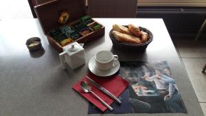 Možnosti snídaně pro hosty v ubytování Logis - Hôtel & restaurant Les Trois Fontaines