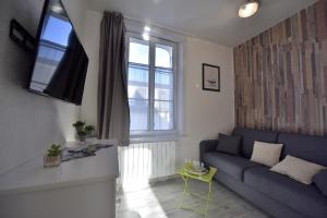 Μια τηλεόραση ή/και κέντρο ψυχαγωγίας στο Studio "La Plage" - 50m Front de Mer