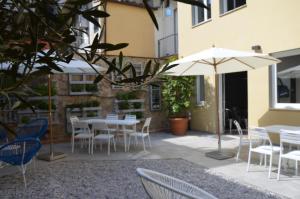 Patio nebo venkovní prostory v ubytování Dimora 16 Rooms & Garden