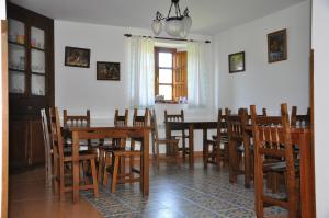 Reštaurácia alebo iné gastronomické zariadenie v ubytovaní Posada la Torre