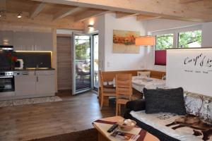 Kuchyňa alebo kuchynka v ubytovaní Ferienwohnung Trixl