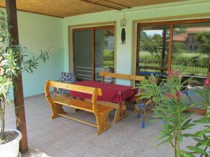 Gallery image of Pri Orehite Guesthouse in Oreshak