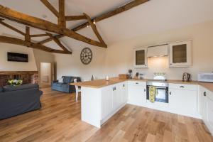 Dapur atau dapur kecil di The Shippen +9 gambar