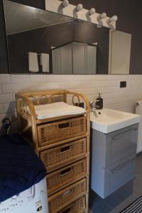 A bed or beds in a room at CIASEME' Még 18 kép