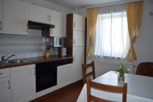 Köök või kööginurk majutusasutuses Villa Manuela