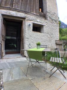 A patio or other outdoor area at Studio Ca d'Martin