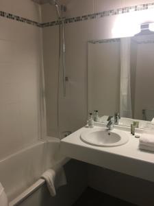 Hotel & Appartements Gochoki的一间浴室