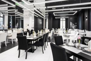 Reštaurácia alebo iné gastronomické zariadenie v ubytovaní Best Western Plus Krakow Old Town