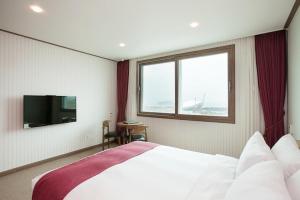 Gallery image of Hotel California in Seogwipo
