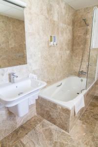 חדר רחצה ב-Hotel Senderos