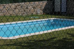 Bazén v ubytování Palacio Lerruz I y Palacio Lerruz II nebo v jeho okolí