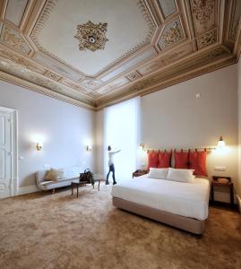 Gallery image of The Rex Hotel in Porto