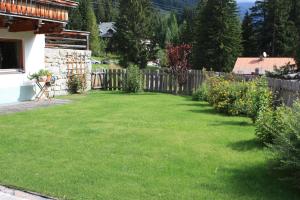 Ogród w obiekcie Pension Sattelkopf