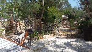 Vonkajšia záhrada v ubytovaní Limonaia in Salento