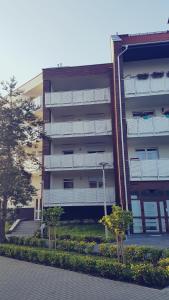Budova, v ktorej sa apartmán nachádza