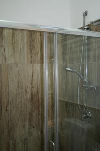 A bathroom at B&B Tifeo