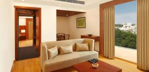 Istumisnurk majutusasutuses Lemon Tree Hotel Shimona Chennai