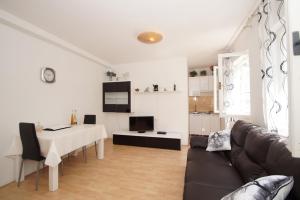 Guest House Holiday的休息区