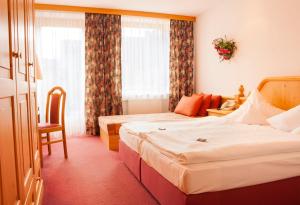 Postel nebo postele na pokoji v ubytování Elbhotel Bad Schandau + 31 fotografií