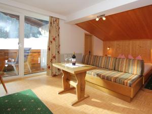 Posezení v ubytování Alpenhof Pitztal