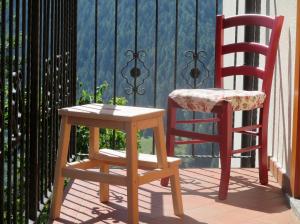 A balcony or terrace at B&B Villa Dalegno