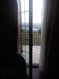 A balcony or terrace at Hotel ristorante Bellavista