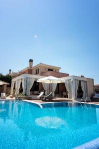 Gallery image of Villa Sanni La Stella by Luxlikehome in Sani Beach