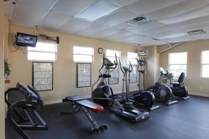 Das Fitnesscenter und/oder die Fitnesseinrichtungen in der Unterkunft Orlando RV Resort