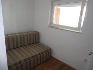 Istumisnurk majutusasutuses Éva Apartman