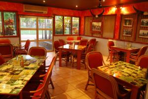 Restoran ili drugo mesto za obedovanje u objektu Point Stuart Wilderness Lodge