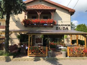 Budova, kde se penzion – hostinec nachází
