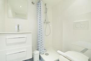 Gallery image of Rent a Room - Studio Bonne Nouvelle in Paris