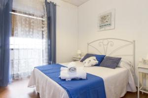 Posteľ alebo postele v izbe v ubytovaní Casa Turística Patio Cordobés - Parking privado en la Judería