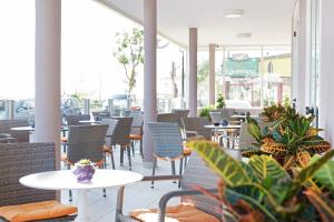 Restaurace v ubytování Hotel Holiday Beach
