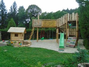 Herní místnost nebo prostor pro děti v ubytování Chalupa za Křížkem