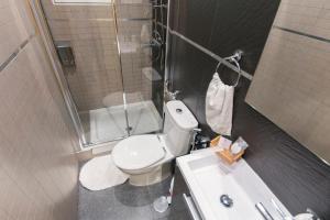A bathroom at Central Madrid Atocha Apartments