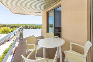 Balkón alebo terasa v ubytovaní Aparthotel Odissea Park