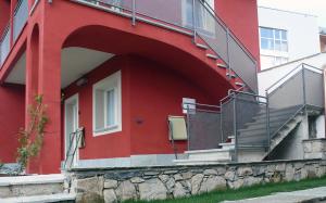 The building in which fogadókat is located