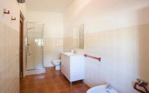 Kúpeľňa v ubytovaní Casa Anton - Villa ideal familias y grupos grandes, piscina privada