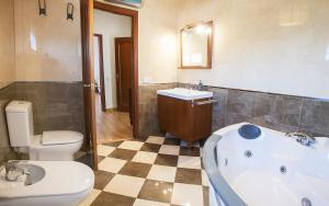 Kúpeľňa v ubytovaní Casa Anton - Villa ideal familias y grupos grandes, piscina privada