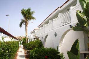 Gallery image of Bungalows Parque Nogal in Maspalomas