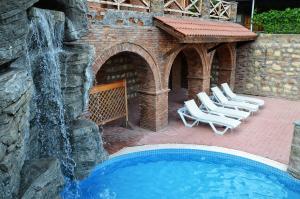 Πισίνα στο ή κοντά στο Hotel Brigitte