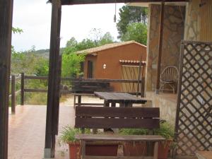 Patio alebo iná vonkajšia časť ubytovania Casa Rural La Canal De Salem