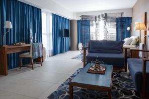 Medi Terre Boutique Hotel - By Saida Hotels的休息区