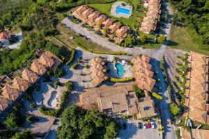 Letecký snímek ubytování Akritas Ef Zin Villas & Suites