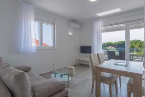 Fotografie z fotogalerie ubytování Apartmanska kuća LUNA v destinaci Bibinje + 2 fotografie