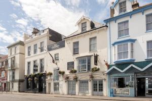 Gallery image of The Clarendon Hotel in Deal