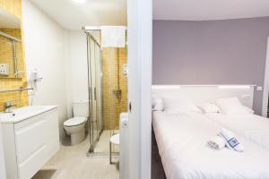 Koupelna v ubytování Hostal Viena